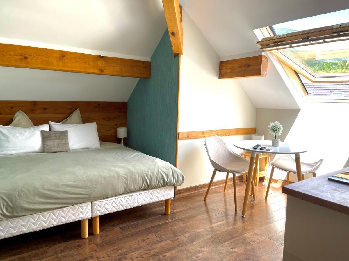 Au Petit Nice Brison-Saint-Innocent Номер фото